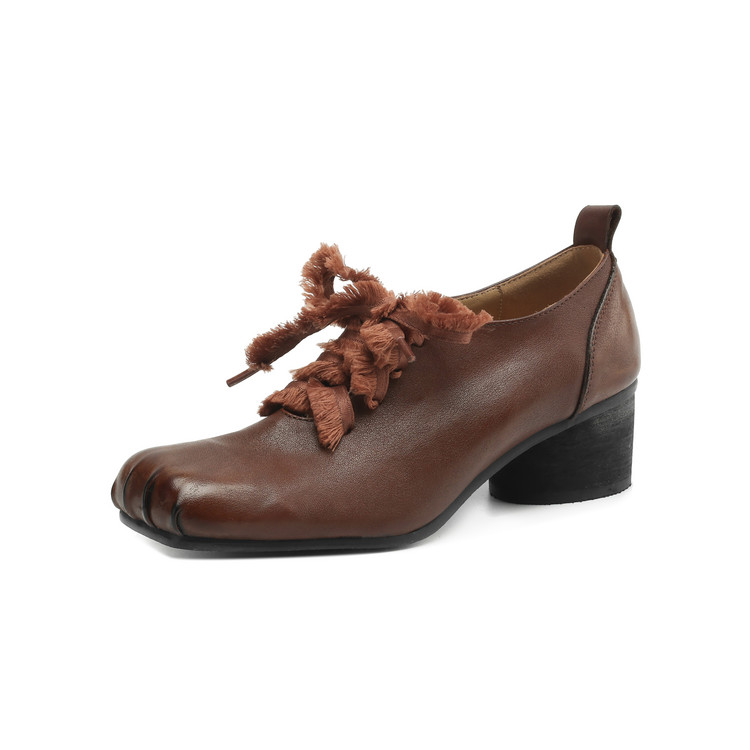 Fashion Flat Shoes with Square Toe and Lace-Up
