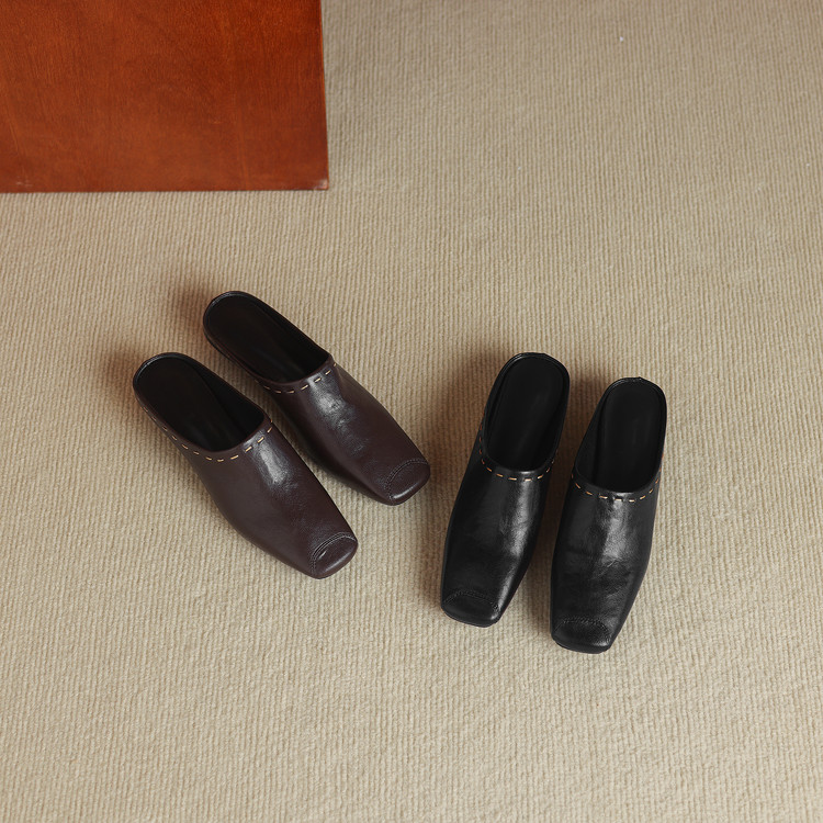 Women's Closed Toe Slippers with Mid Heel and Square Toe