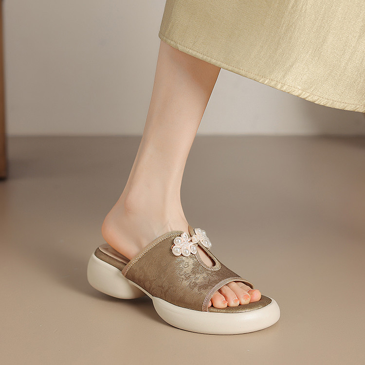 Women's Embroidered Open Toe Mid Heel Platform Sandals